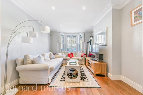 3 bedroom terraced house for sale, Ingelow Road, London