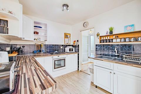 3 bedroom bungalow for sale, Scandinavia Heights, Pembrokeshire SA69