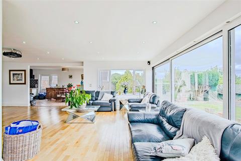4 bedroom detached house for sale, Valley Close, Pembrokeshire SA69