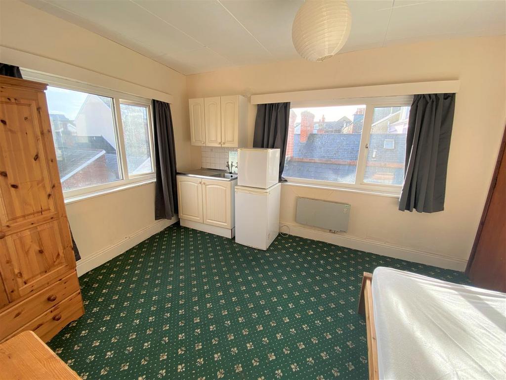 Room c 1.jpg