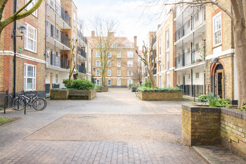 Aldenham St. , London NW1