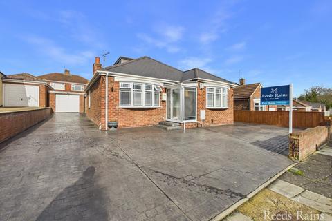 2 bedroom bungalow for sale, Bromley Road, Durham TS18