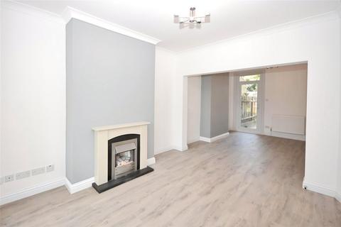 3 bedroom terraced house to rent, Shieldhall Street, London SE2