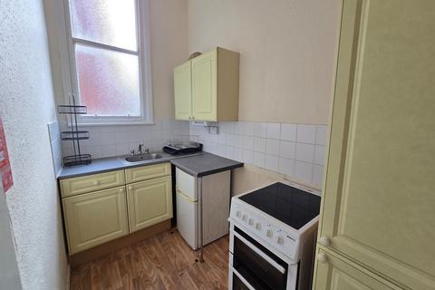 1 bedroom flat to rent, Flat 2a, 26 Ramshill Road, Scarborough