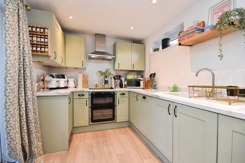2 bedroom end of terrace house for sale, Brook Place, Halstead