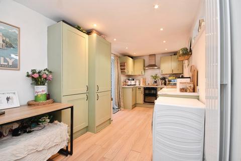 2 bedroom end of terrace house for sale, Brook Place, Halstead