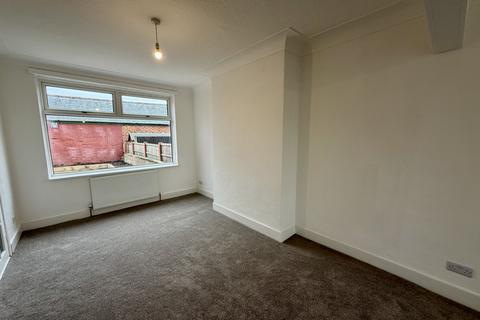3 bedroom end of terrace house for sale, Leckhampton Road, Blackpool FY1