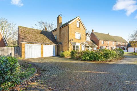 4 bedroom detached house for sale, Whitebeam Close, Weston Turville, Aylesbury