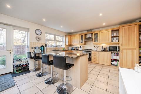 4 bedroom detached house for sale, Whitebeam Close, Weston Turville, Aylesbury