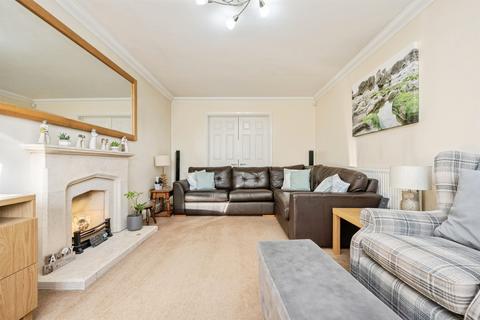 4 bedroom detached house for sale, Whitebeam Close, Weston Turville, Aylesbury