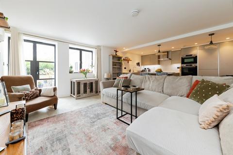 2 bedroom ground floor flat for sale, Broadwater Road, Welwyn Garden City