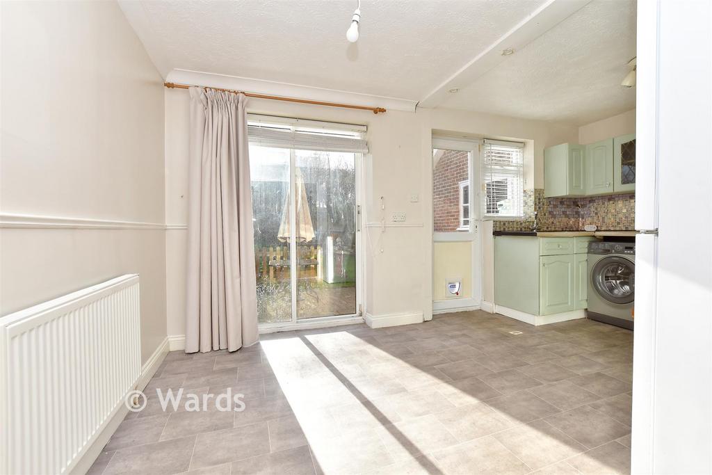 Kitchen/ Dining Area