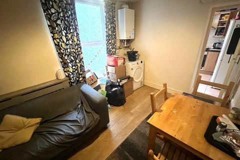 4 bedroom house share for sale, Beach Street, Sandfields, Swansea