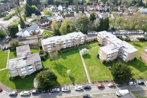 2 bedroom flat for sale, Borehamholt, Elstree