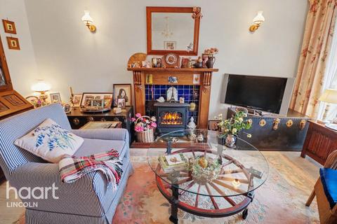 2 bedroom detached bungalow for sale, Sheraton Close, Lincoln