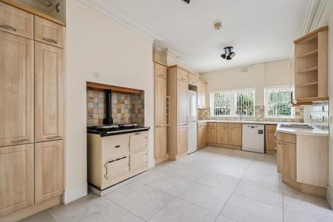 6 bedroom detached house to rent, Eastbury Road, Northwood HA6