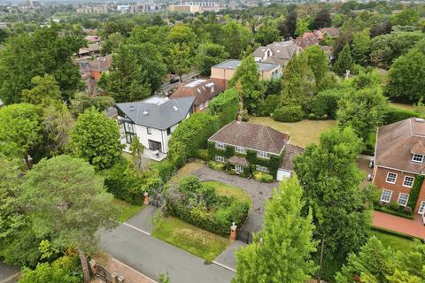 4 bedroom detached house for sale, Nancy Downs, Watford