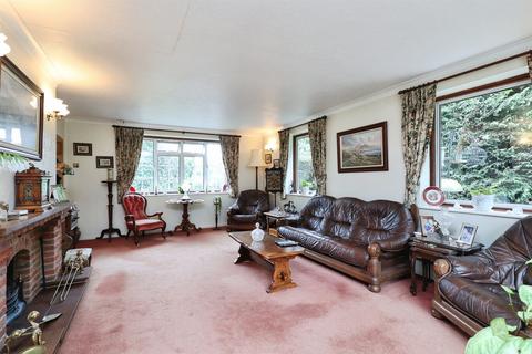 4 bedroom detached house for sale, Nancy Downs, Watford