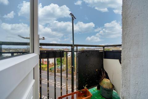 undefined, Crosslees Court, Thornliebank, Glasgow, G46 7RT