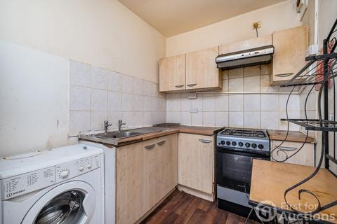 2 bedroom apartment for sale, Little Ilford Lane, London