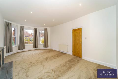 3 bedroom flat to rent, Butler Avenue, Harrow, HA1