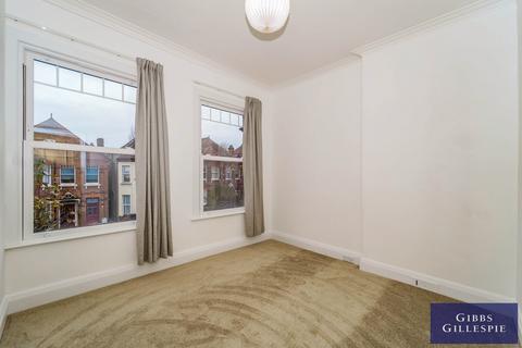 3 bedroom flat to rent, Butler Avenue, Harrow, HA1