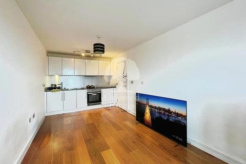 1 bedroom flat to rent, High Street, Slough SL1