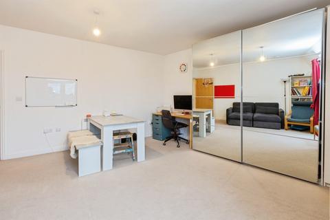 2 bedroom apartment for sale, Quercetum Close, Aylesbury