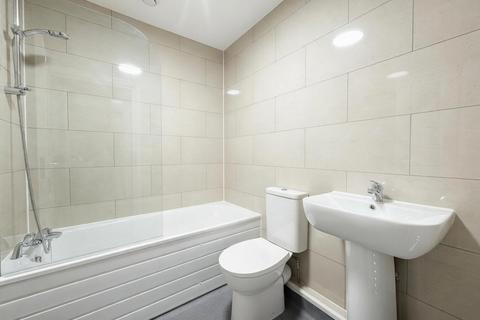 2 bedroom apartment to rent, Pamela Court, Lucas Close, Willesden, NW10