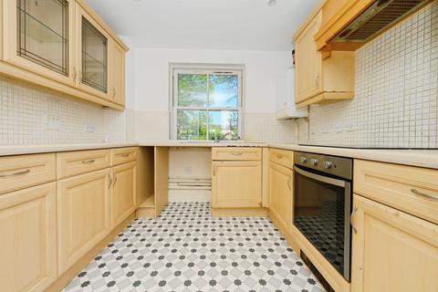 2 bedroom maisonette for sale, Queensway, Hemel Hempstead
