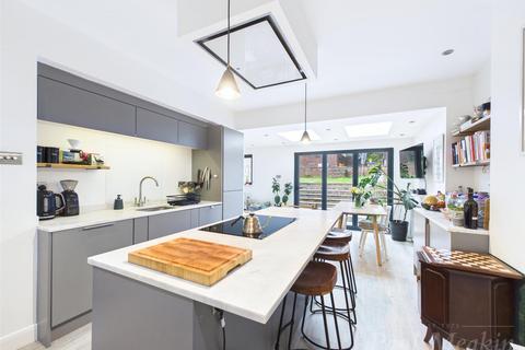 3 bedroom house for sale, Famet Avenue, Purley