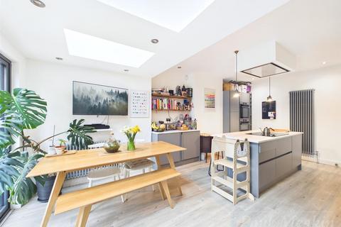 3 bedroom house for sale, Famet Avenue, Purley