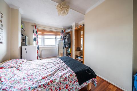 1 bedroom flat for sale, St. Georges Road, London