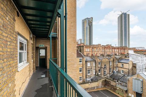 1 bedroom flat for sale, St. Georges Road, London