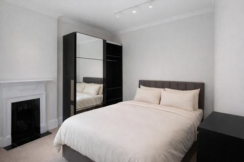 1 bedroom flat to rent, Charing Cross Road, London, Covent Garden, WC2H