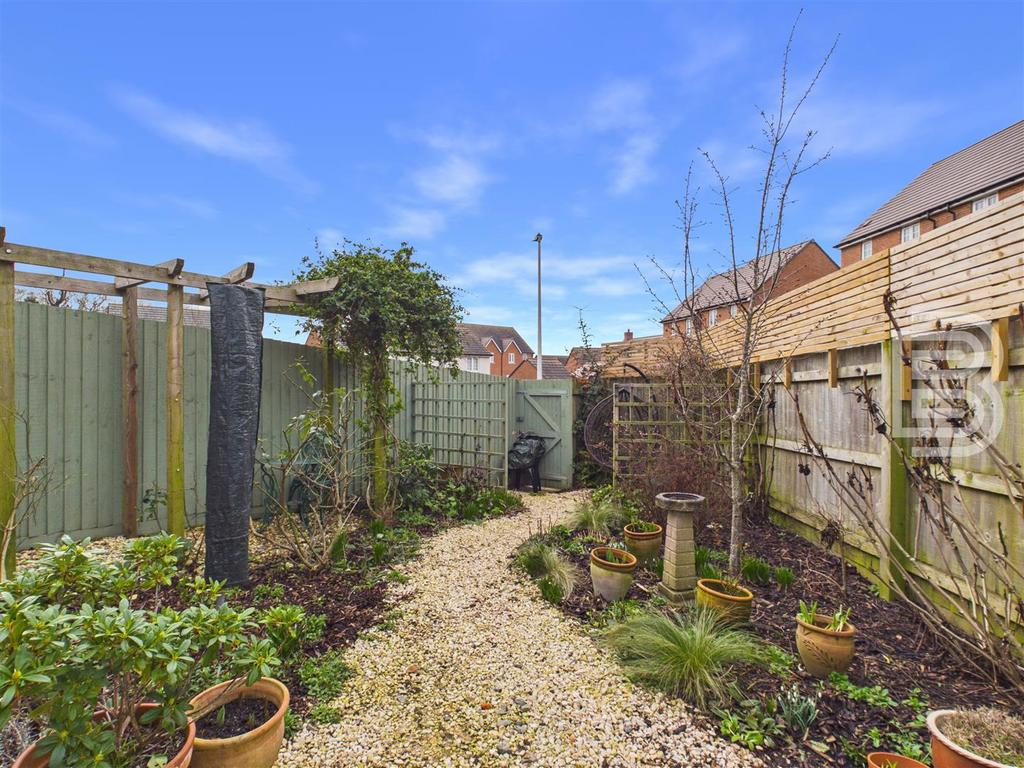 CAM05587 G0-PR0131-STILL028.jpg