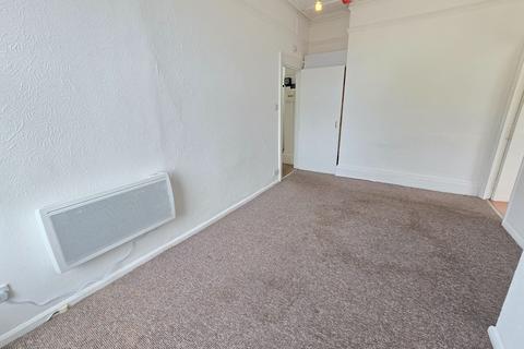 2 bedroom flat to rent, Flat 2, 26 Ramshill Road, Scarborough