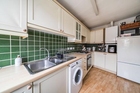 2 bedroom flat for sale, Frances Road, Windsor, SL4