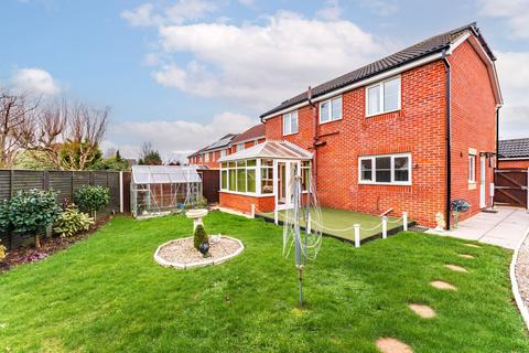 4 bedroom detached house for sale, Martham Road, Hemsby