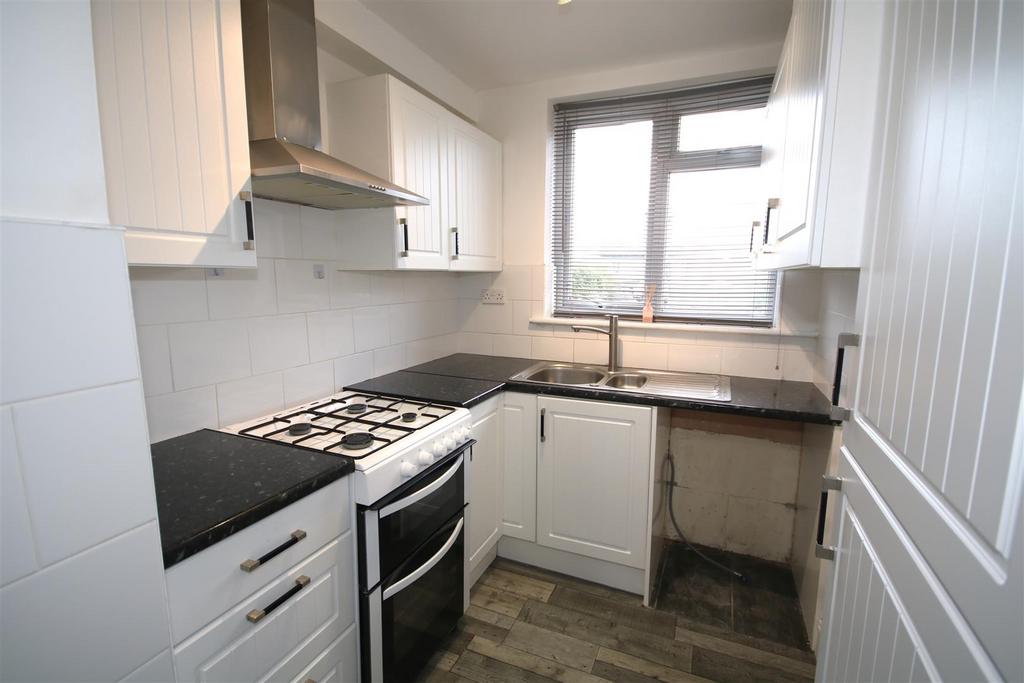 Kitchen a.JPG