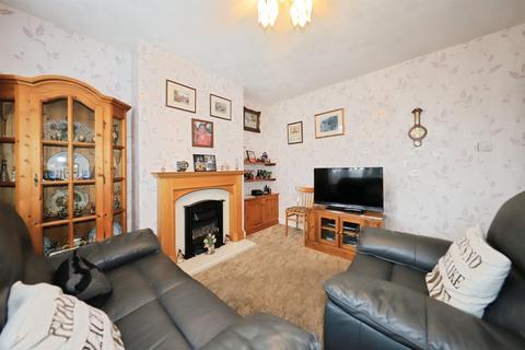3 bedroom semi-detached house for sale, Beauchamp Avenue, Kidderminster