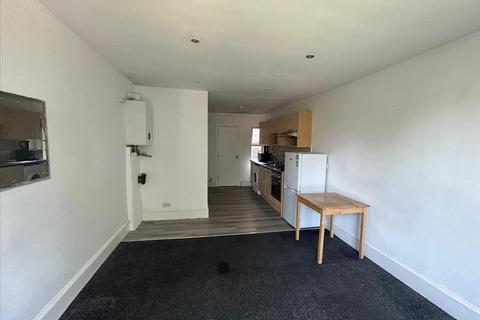 Studio to rent, Sellons Avenue, Harlesden, NW10