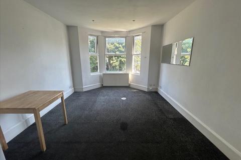 Studio to rent, Sellons Avenue, Harlesden, NW10