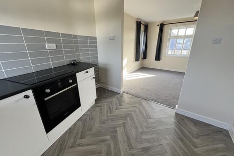 2 bedroom maisonette to rent, Springfield Road, Chelmsford