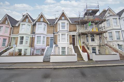2 bedroom flat for sale, Albert Road, Dover, Kent, CT16