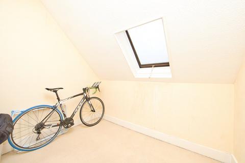 2 bedroom flat for sale, Albert Road, Dover, Kent, CT16