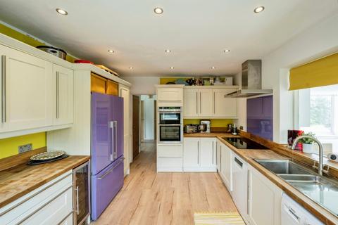 4 bedroom detached house for sale, Bawtry Road, Tickhill, Doncaster