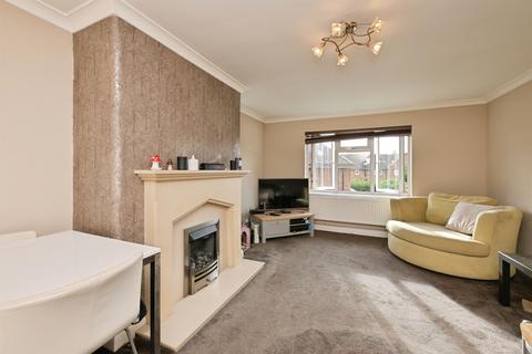 2 bedroom flat for sale, Shaw Close, Cheshunt, Waltham Cross