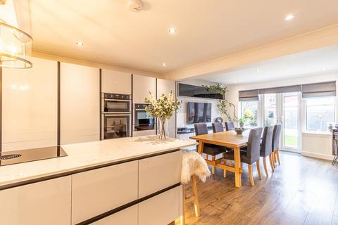 4 bedroom link detached house for sale, Jefferson Avenue, Basildon SS15