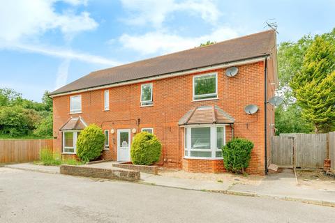 2 bedroom apartment for sale, Denton Close, Redhill